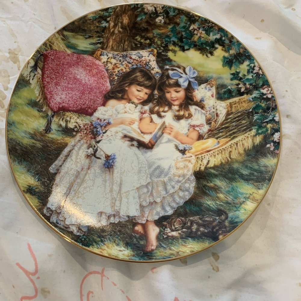 Vintage Sandra Kuck Decorative Plate with Girls Reading